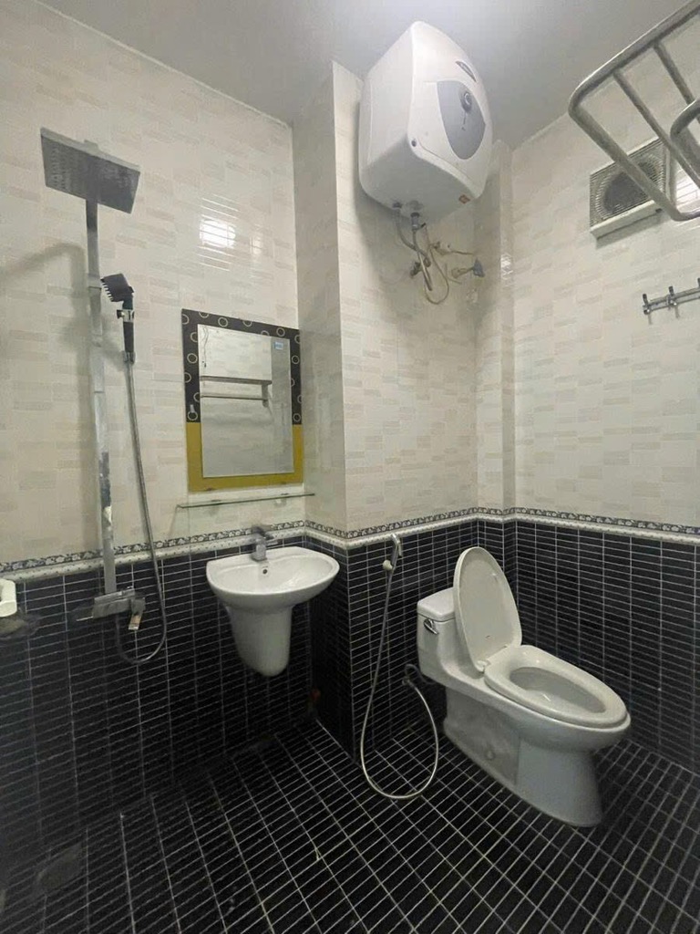 NHÀ 6 TẦNG – NGHĨA TÂN - CẦU GIẤY - KHU PHÂN LÔ- Ô TÔ CHẠY VÒNG QUANH- 50M RA PHỐ